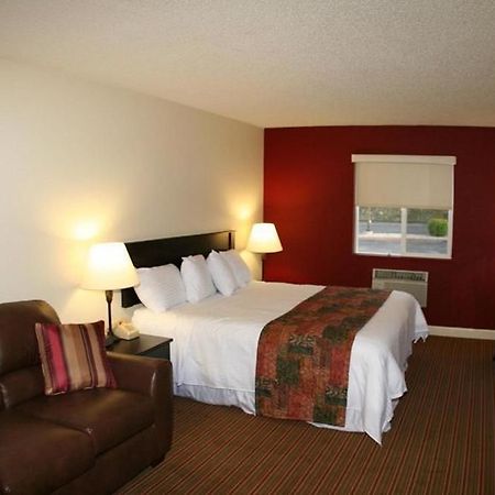 Lake House Hotel Osage Beach Bagian luar foto