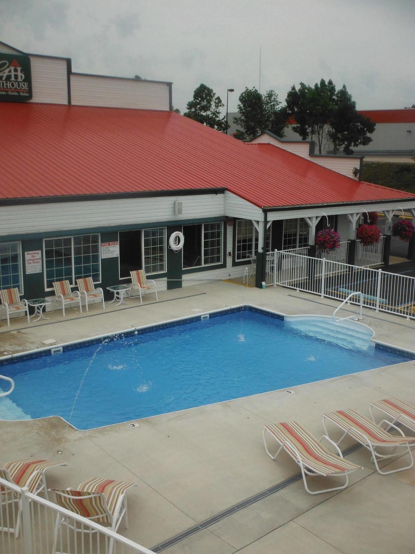 Lake House Hotel Osage Beach Bagian luar foto
