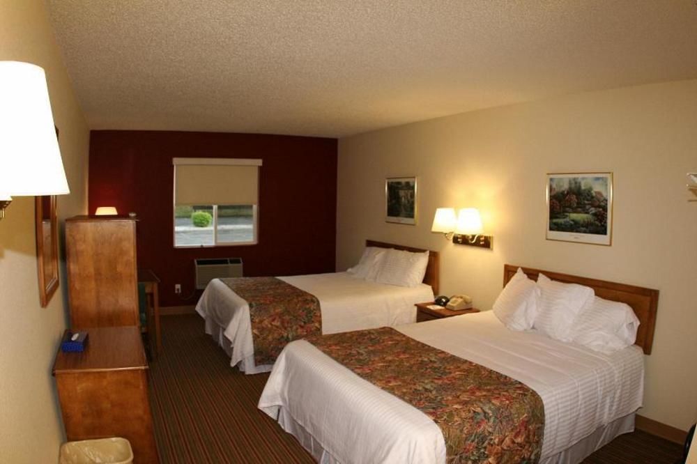 Lake House Hotel Osage Beach Bagian luar foto