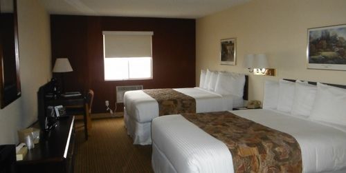 Lake House Hotel Osage Beach Bagian luar foto